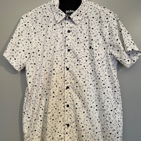 Harry Potter Button-up Short Sleeve Shirt - Picture 1 of 5